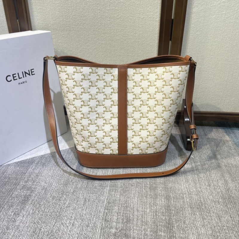 Ce1i*e bucket bags